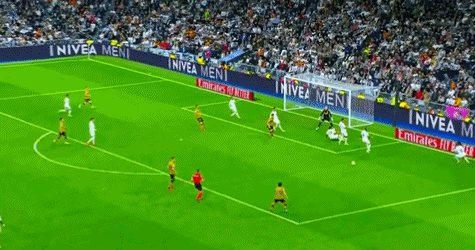 皇马关键一役惨遭绝杀，球迷难掩失望，法律下载大家语言.