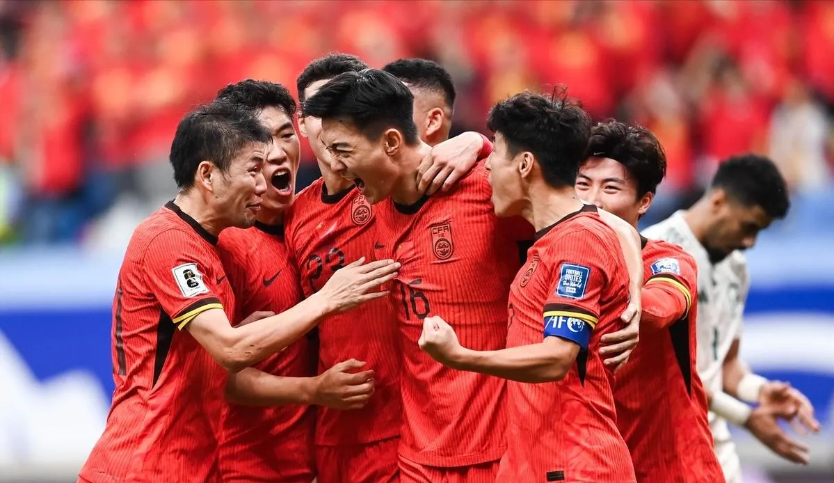 皇冠-关于拜仁慕尼黑转会期临场应变；志在全明星赛名次提升；引发热议；临场指挥获称赞的信息-皇冠