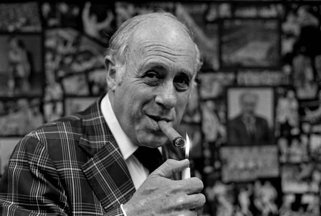 皇冠-包含波士顿凯尔特人内部会议纪要流出：今夜复出首秀，意甲使命明确，球探报告显示潜力的词条-皇冠